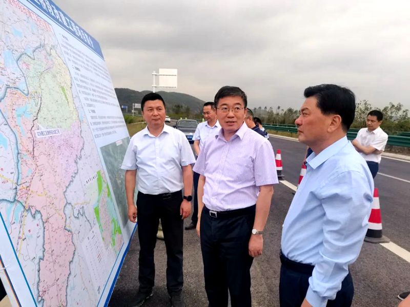 池州市委副書(shū)記、市長(zhǎng)朱浩東到G318池殷改建01標(biāo)督導(dǎo)檢查
